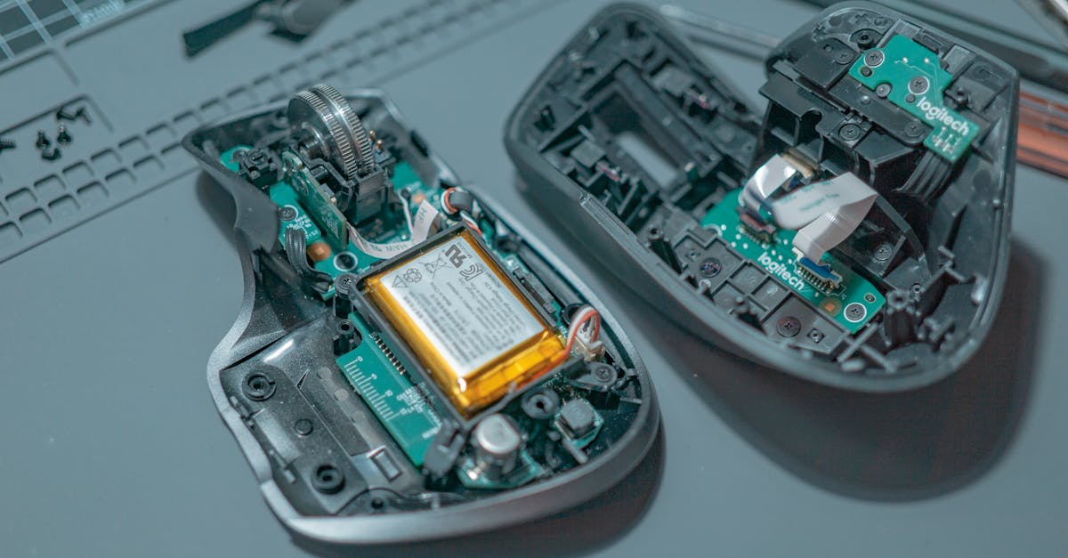 MacBook Neo Earns iFixit’s Praise as Apple’s Most Repairable Laptop in 14 Years